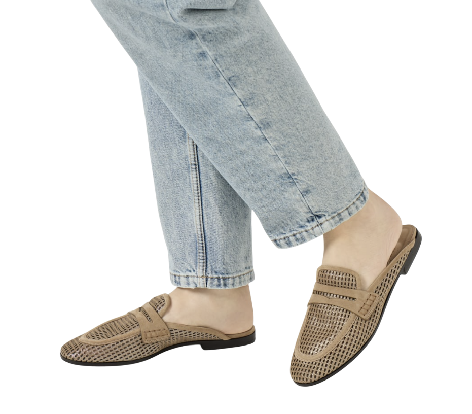 Brunello Cucinelli Sparkling net mules in leather