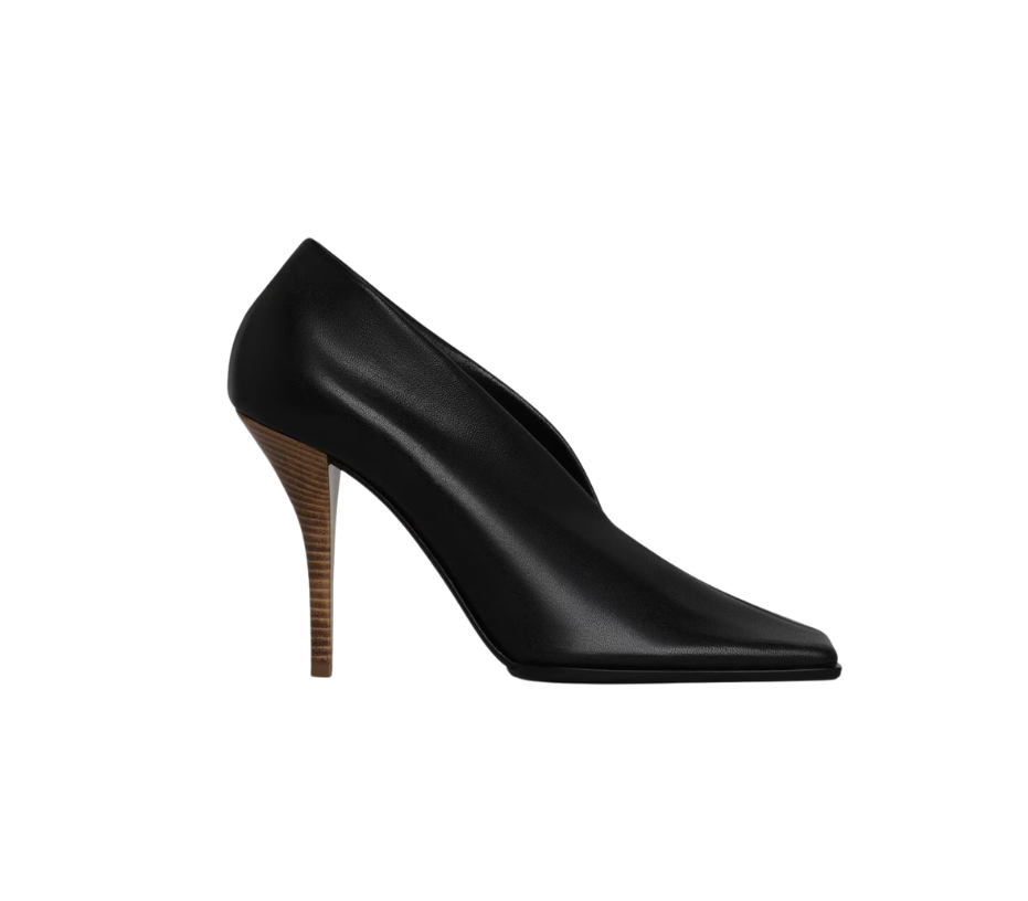 Alaia SOFT SQUARE PUMPS IN LEATHER