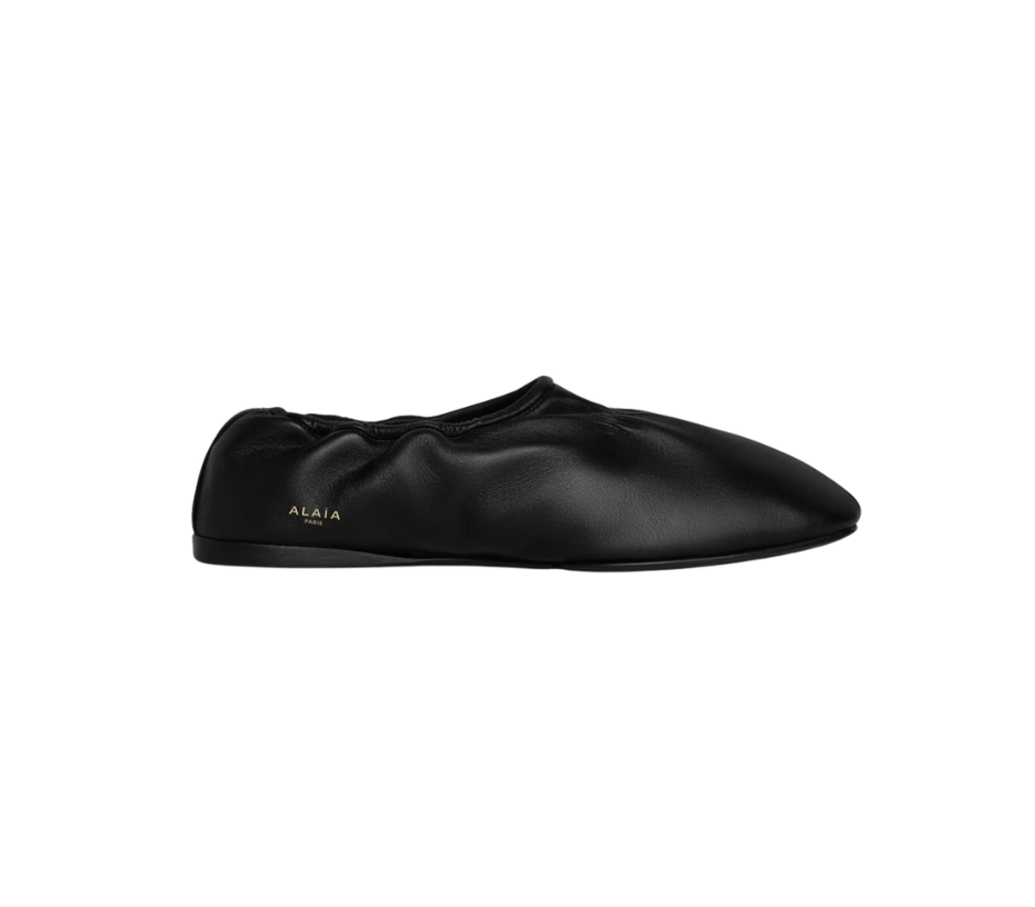 Alaia SUPPLE SLIPPERS IN LEATHER