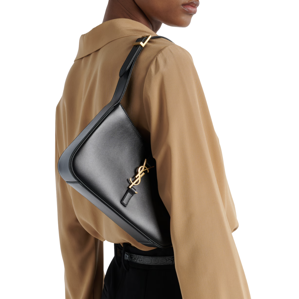 Saint Laurent LE 5 À 7 in smooth leather