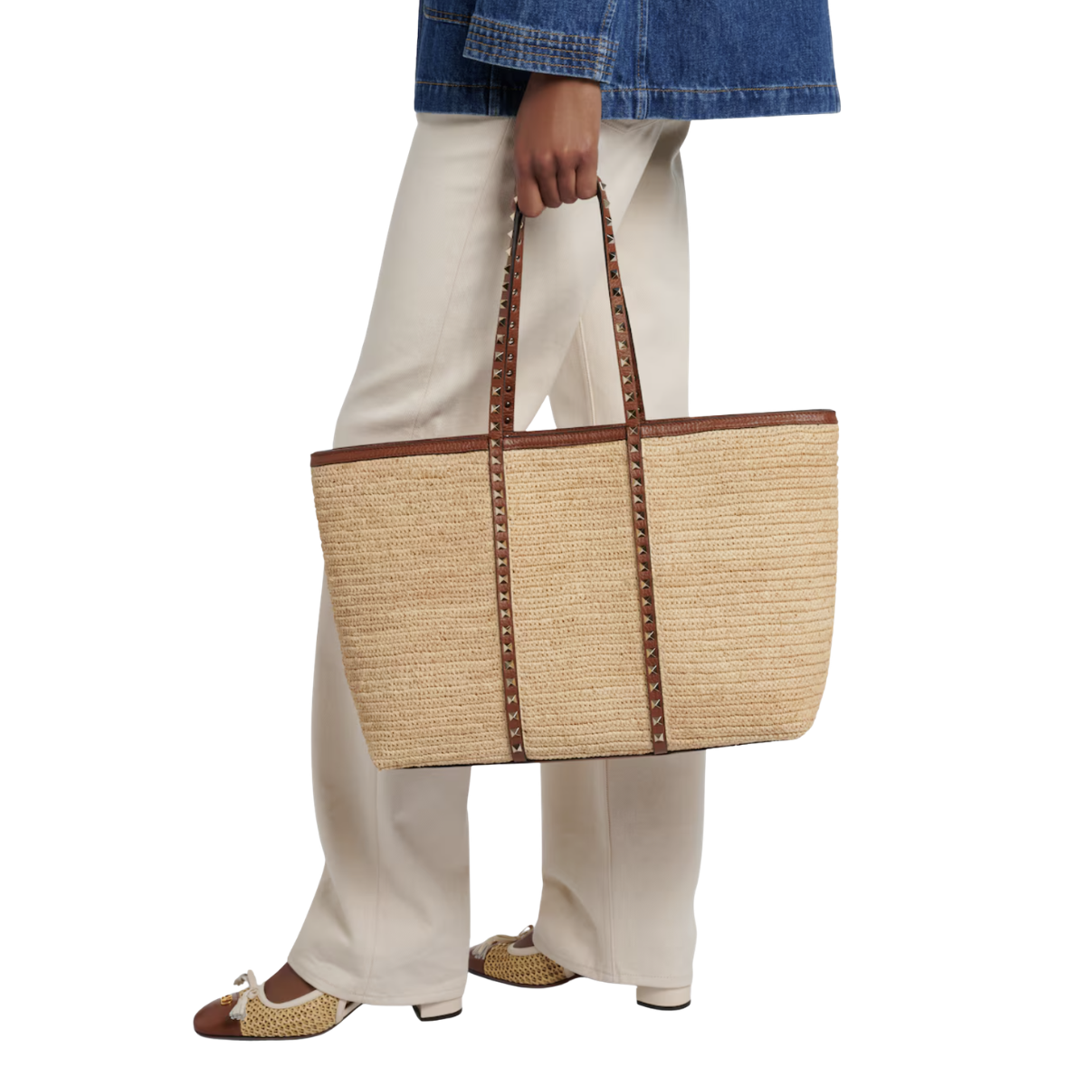 Valentino Garavani Rockstud shopping bag in raffia