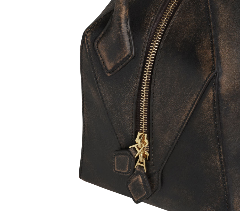 Alaia LE BOULEDOGUE BAG IN AGED LEATHER
