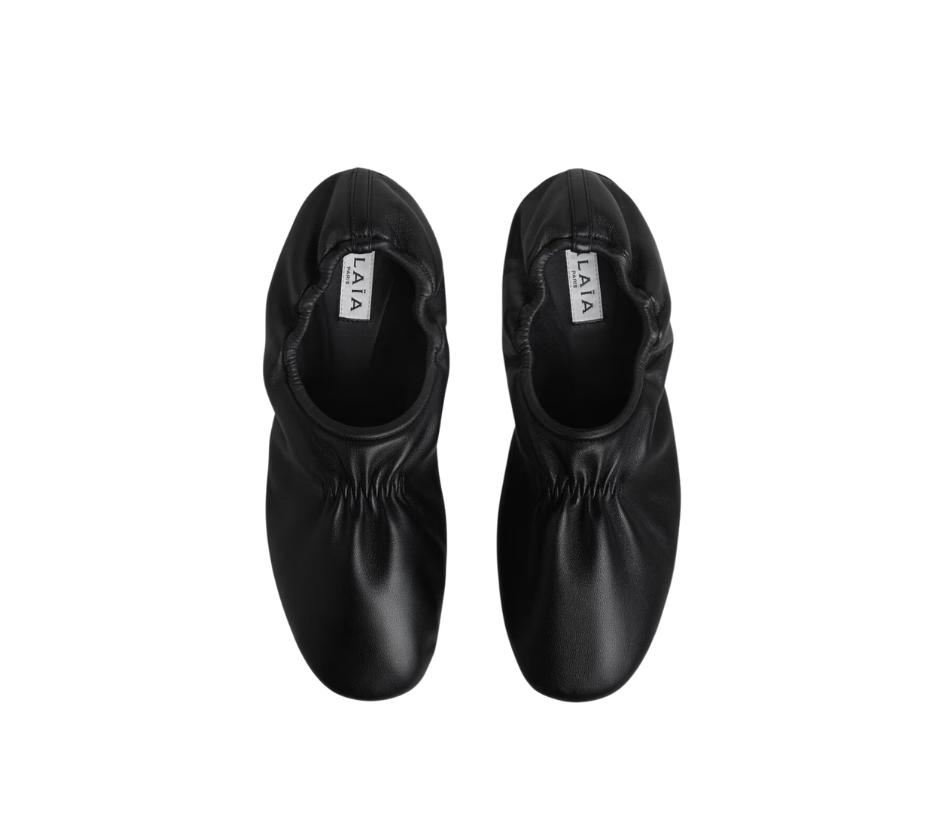 Alaia SUPPLE SLIPPERS IN LEATHER