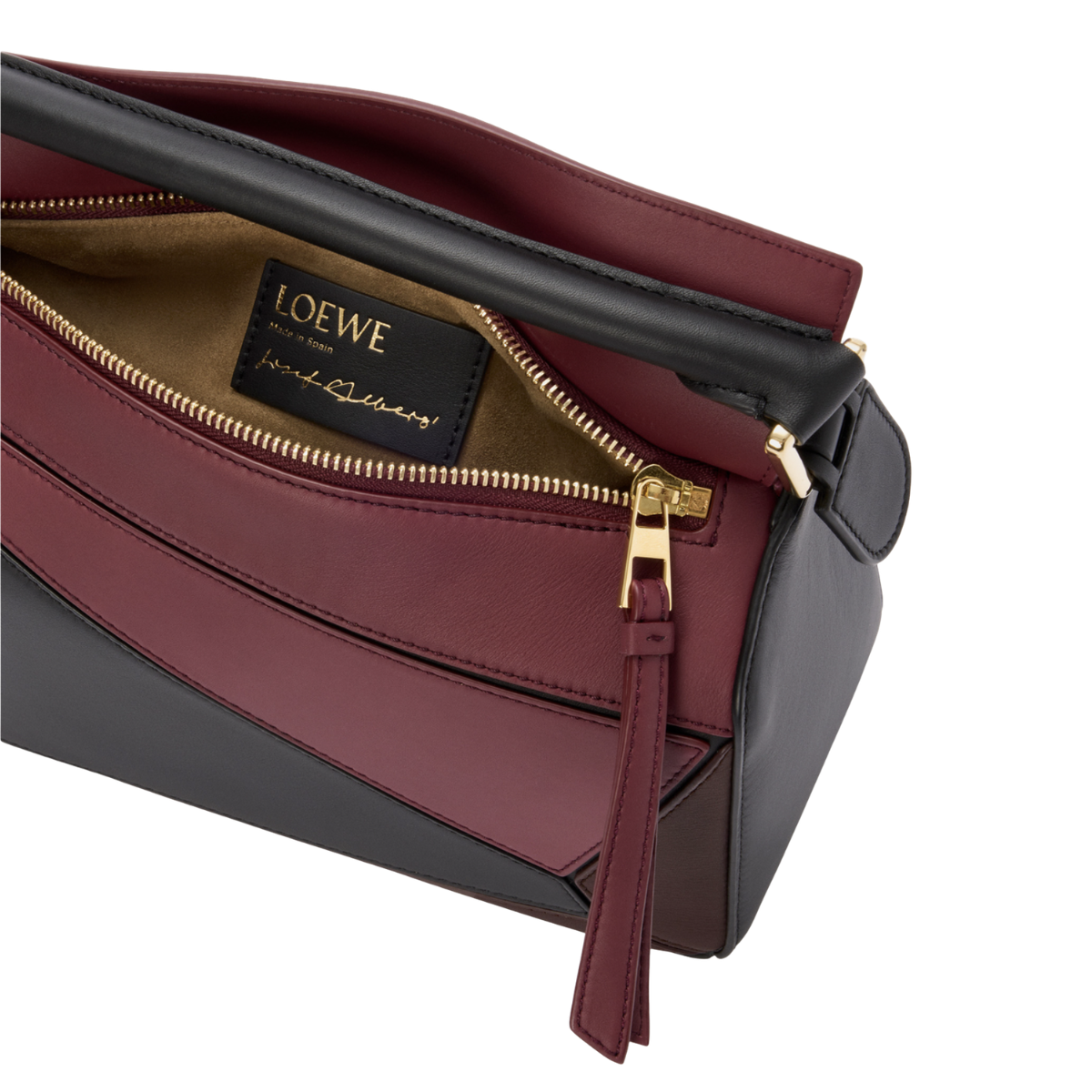 Loewe Small Puzzle bag in Nappa Calfskin black burgundy
